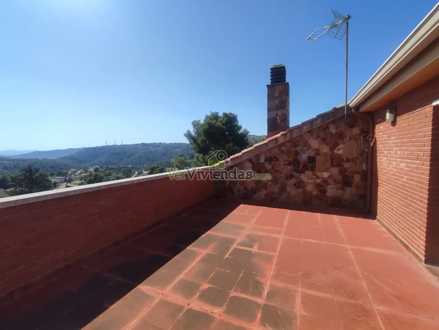 Terrassa de Casa o xalet en venda en Vallirana amb Calefacció, Jardí privat i Terrassa