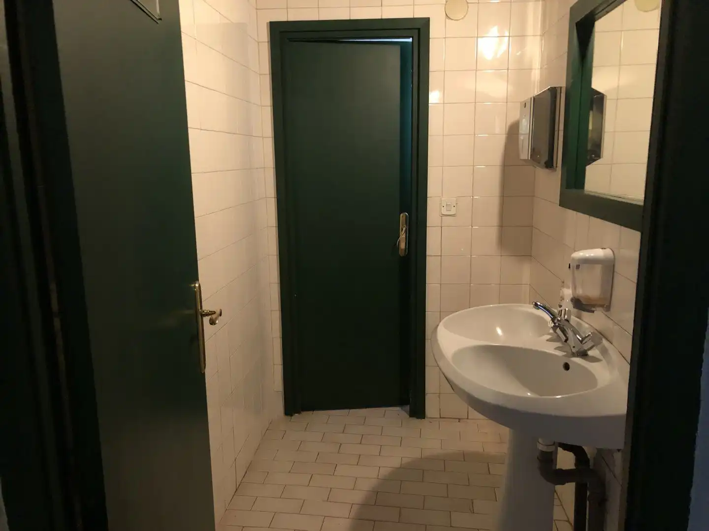Bathroom of Flat for sale in Torrecaballeros  with Heating