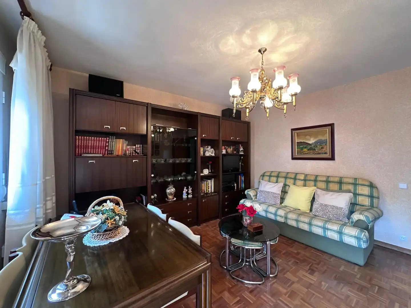 Sala de estar de Piso en venta en Madrid con Calefacción, Parquet y Terraza