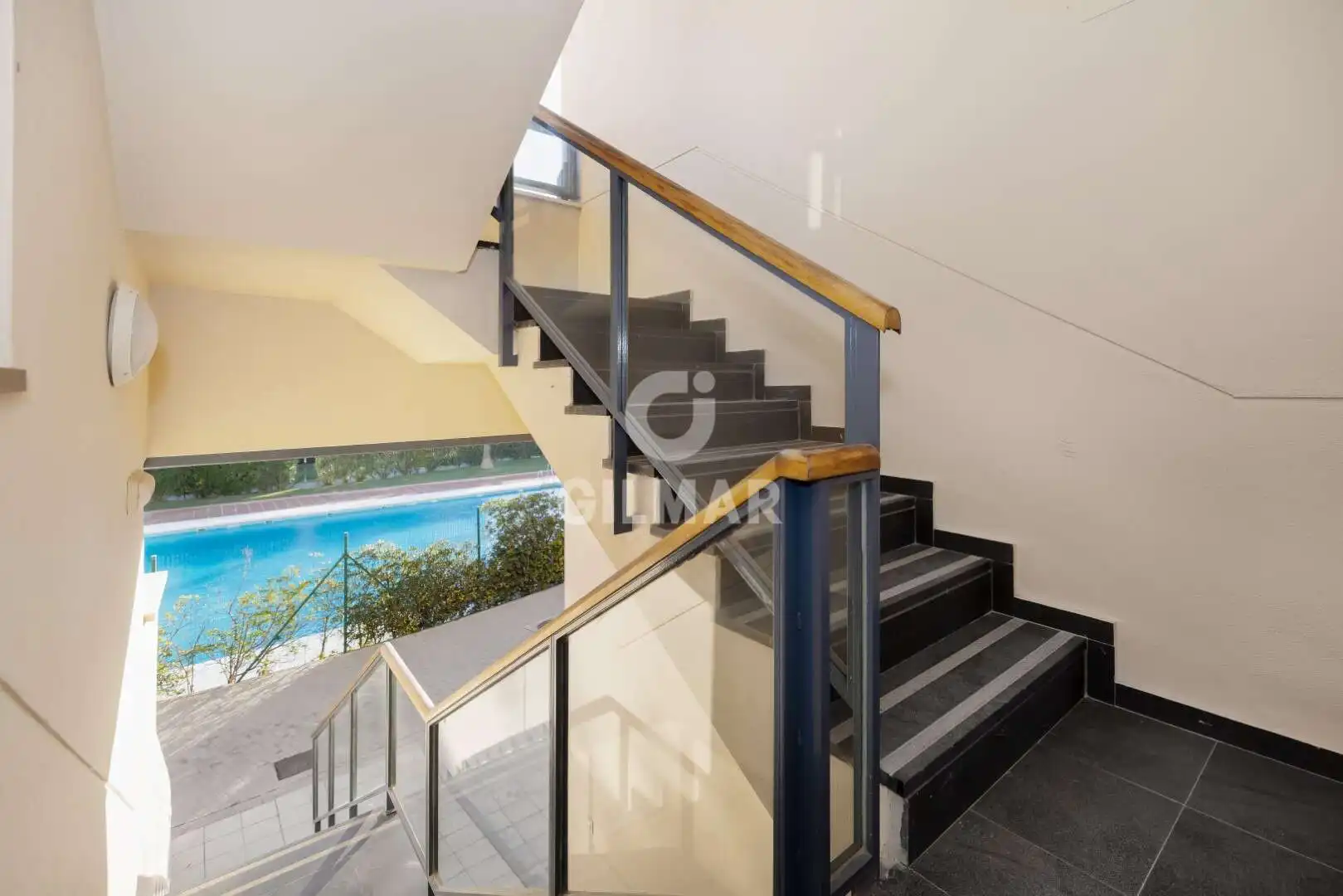 Piso en venta en Chipiona con Calefacción, Jardín privado y Trastero