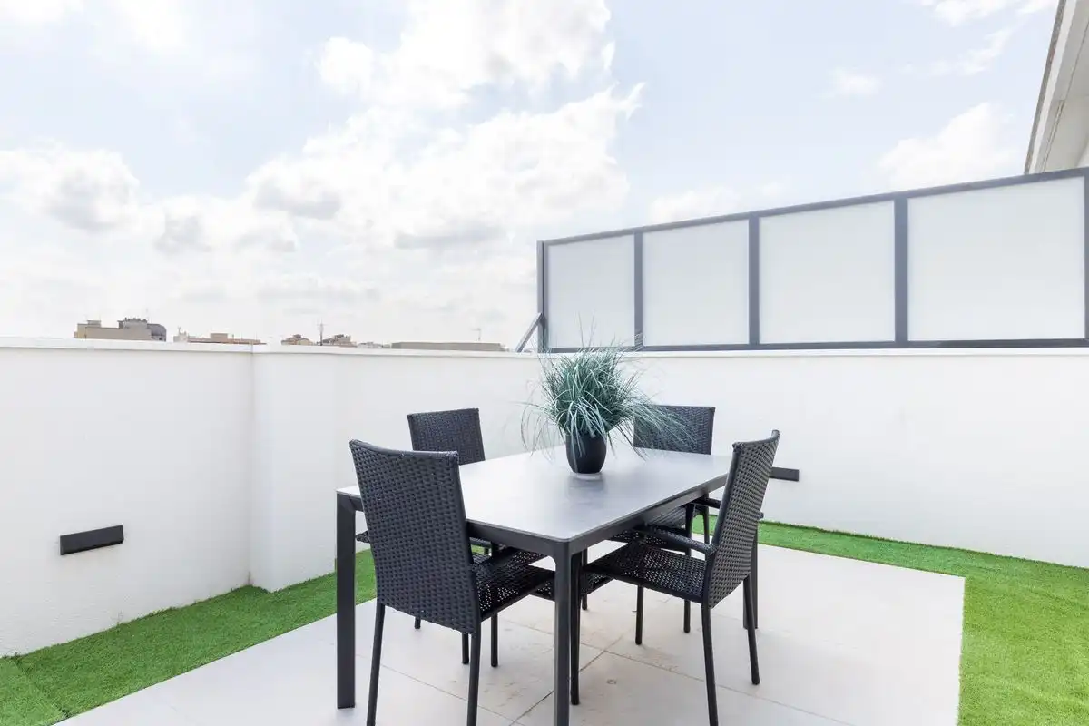 Appartamento con terrazza in vendita a Carrer de Ramón y Cajal