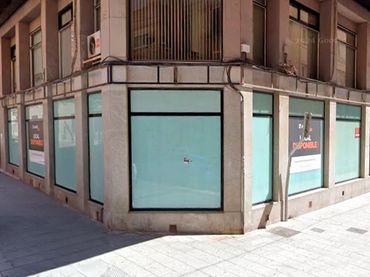 Local comercial en venta en DAHELOS 9