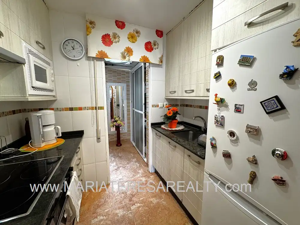 Cocina de Apartamento en venta en Los Alcázares con Aire acondicionado, Jardín privado y Amueblado