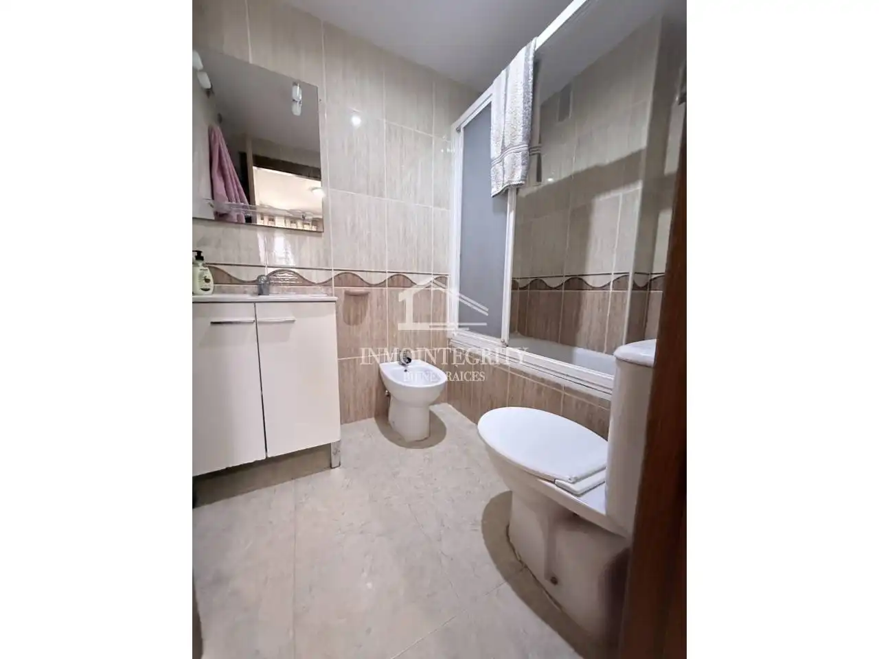 Bany de Apartament en venda en Oropesa del Mar / Orpesa amb Aire condicionat, Terrassa i Moblat