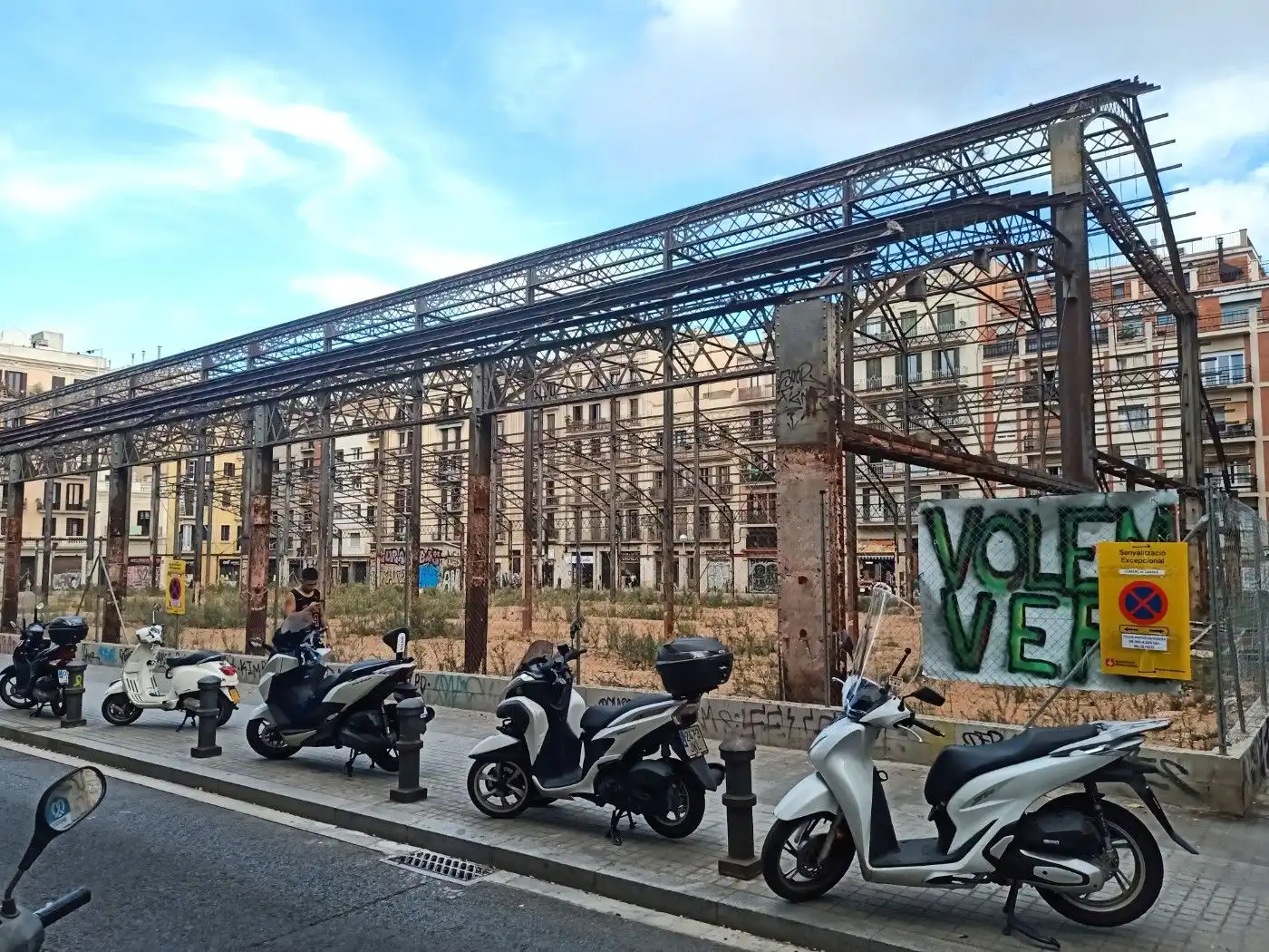Vista exterior de Local en venta en Barcelona con Aire acondicionado, Calefacción y Amueblado