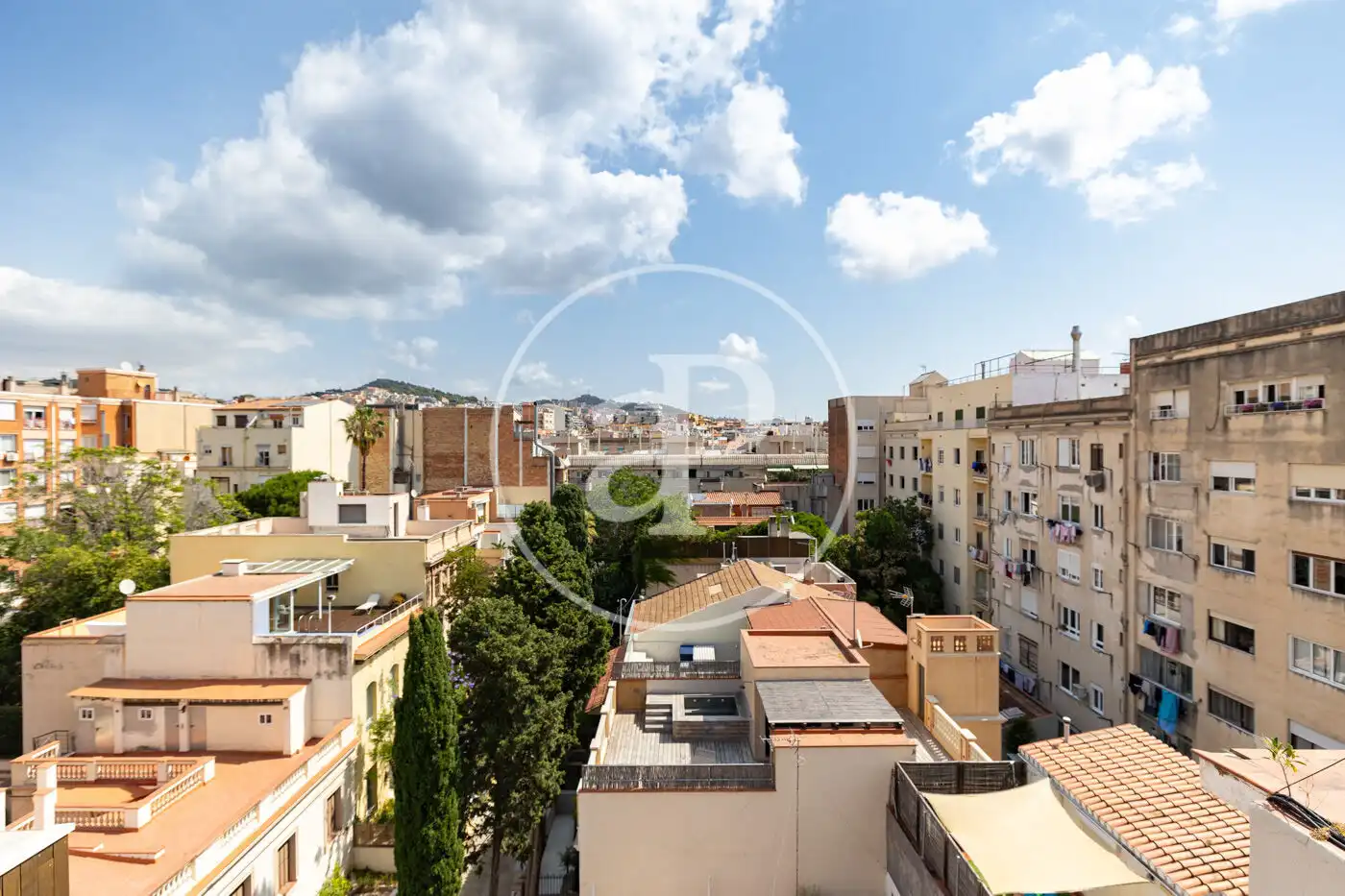 Vista exterior de Piso en venta en Barcelona con Aire acondicionado y Calefacción