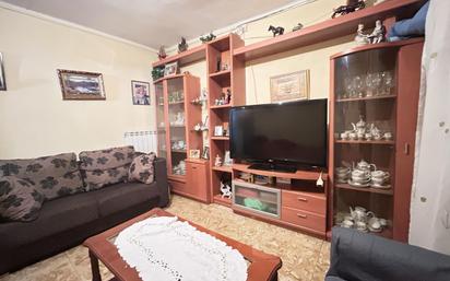 Sala d'estar de Casa o xalet en venda en Tudela amb Calefacció i Traster