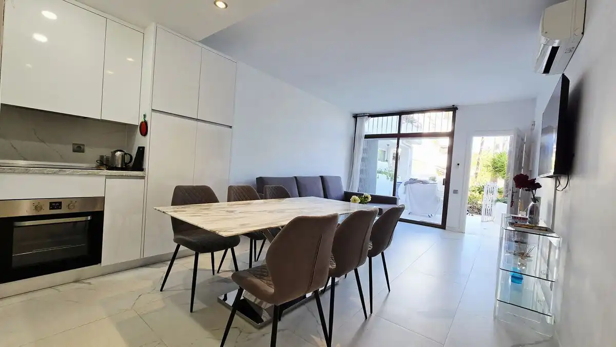 Flat for sale in Nueva Andalucía, imagen 4