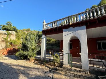 Chalet con piscina en venta en Carrer Font de la Reprimala 209