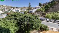 Außenansicht von Wohnung zum verkauf in Almuñécar mit Privatgarten, Terrasse und Abstellraum