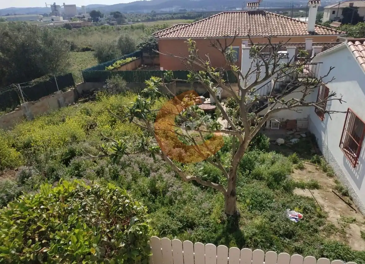 Casa amb jardí en venda a Santa Oliva, imagen 6