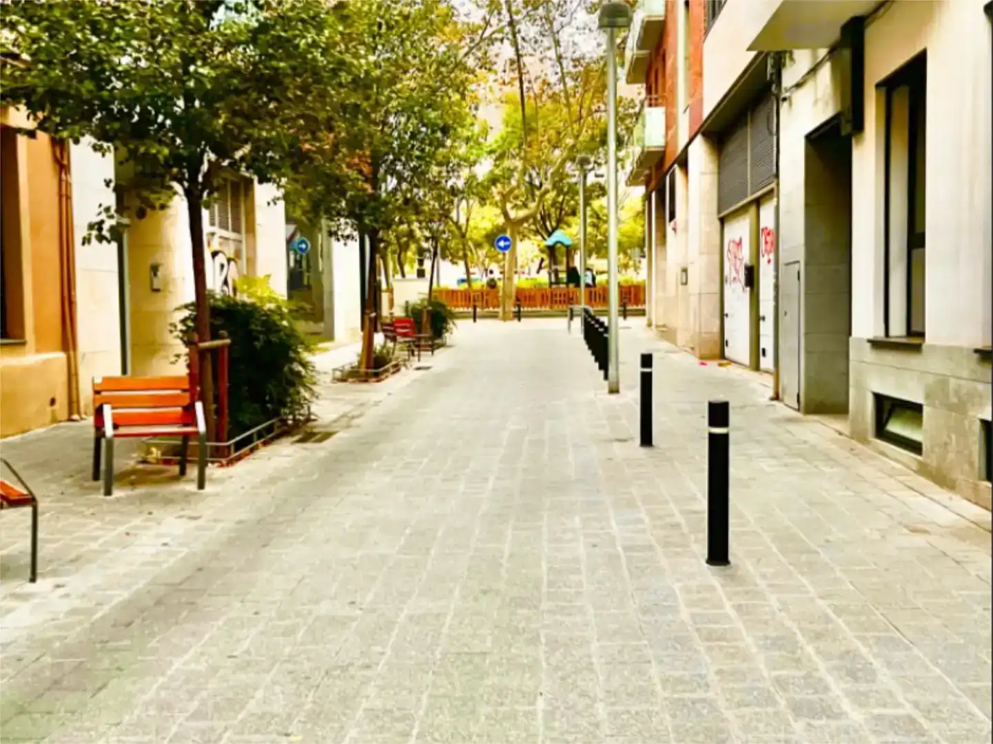 Vista exterior de Casa o chalet en venta en  Barcelona Capital con Balcón