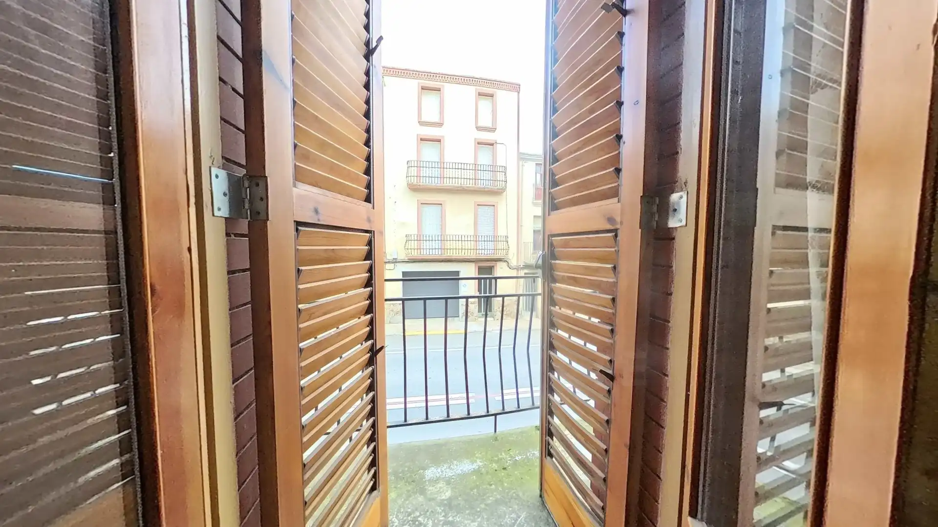 Terrassa de Casa adosada en venda en Bellcaire d'Urgell amb Aire condicionat, Calefacció i Terrassa