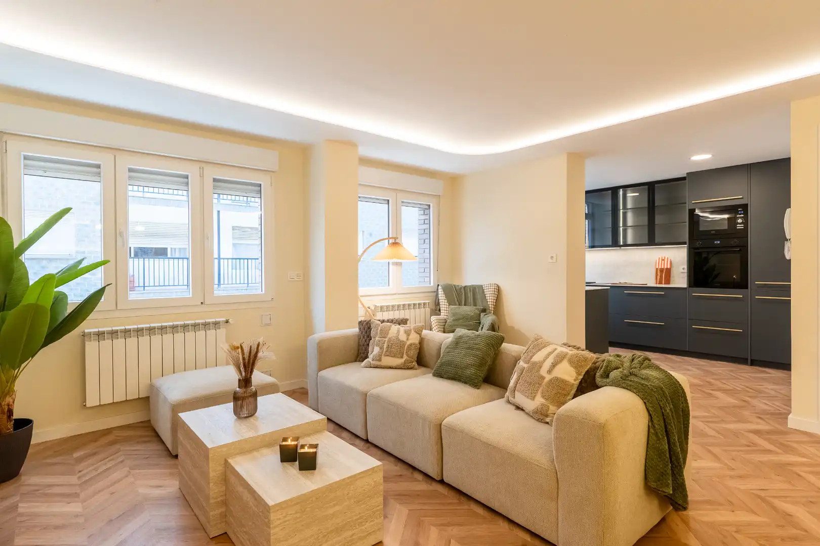 Flat with lift for sale in Calle Ezcurdia 66