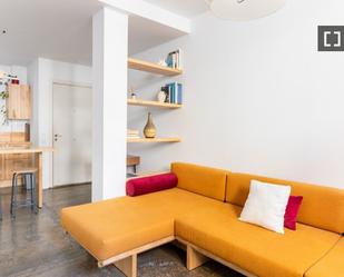 Living room of Flat to rent in  Barcelona Capital  with Air Conditioner, Heating and Furnished