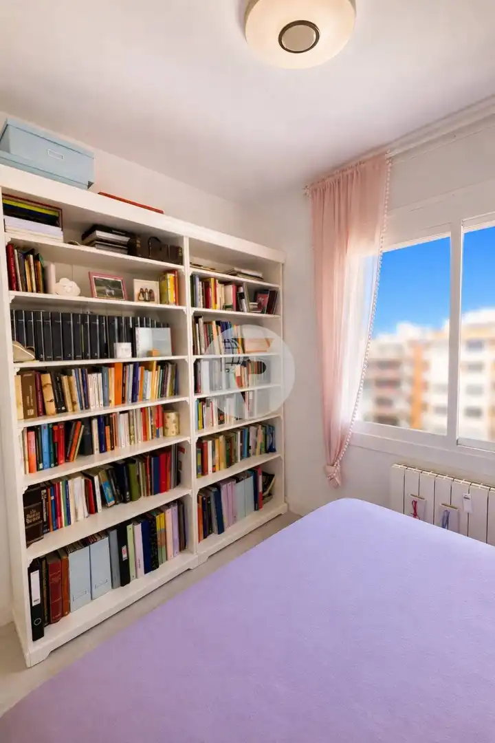 Habitación de Piso en venta en Barcelona con Aire acondicionado, Calefacción y Balcón