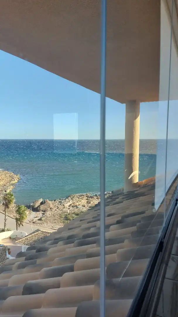 Vista exterior de Apartament en venda en La Manga del Mar Menor amb Terrassa, Moblat i Forn