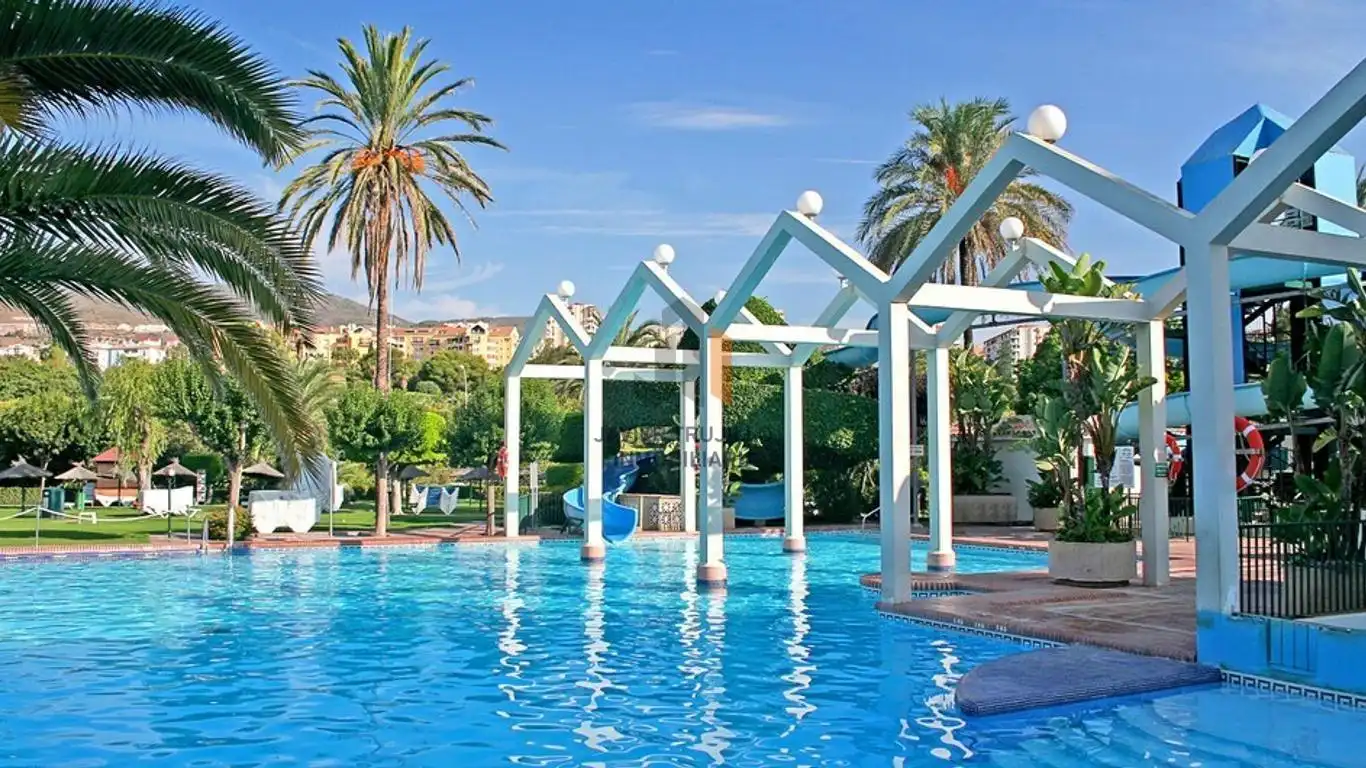 Habitatge amb piscina en venda a Parque de la Paloma, imagen 14