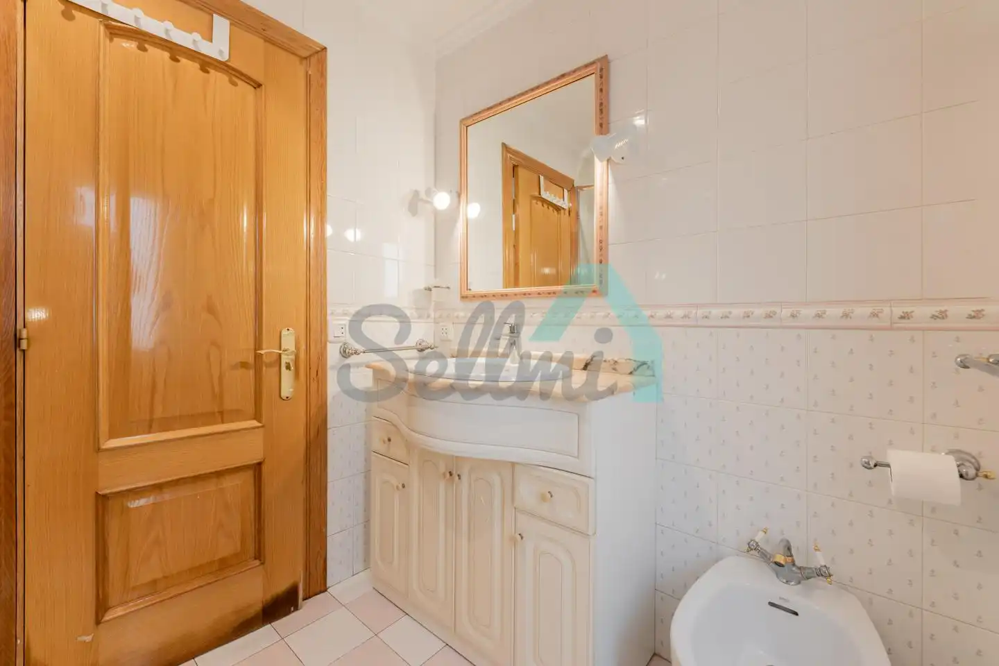 Habitación en Escultor Laviada, Vallobín