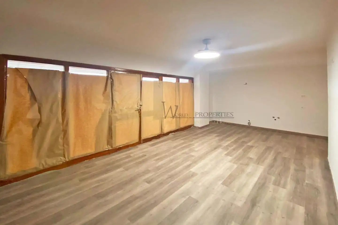 Apartament amb piscina en venda a Avenida Ernesto Sarti, imagen 2