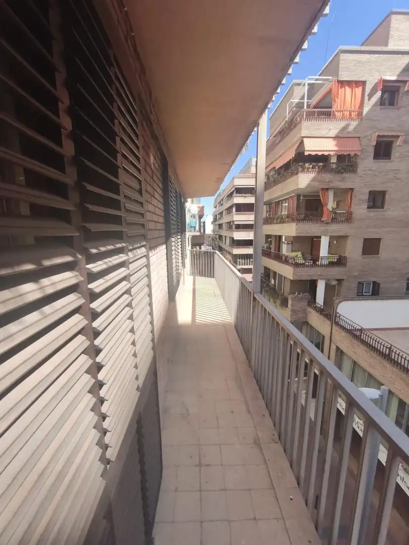 Pis amb terrassa en venda a Rambla Ferran, imagen 4