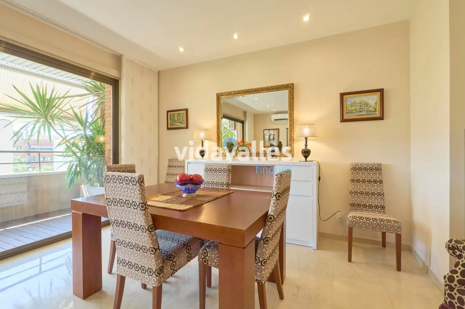 Esszimmer von Wohnung zum Verkauf in Barcelona mit Klimaanlage, Heizung und Terrasse
