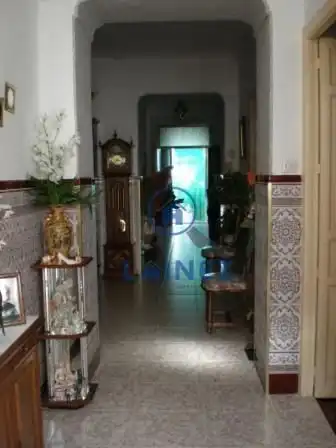 Casa compuesta por: 5 dormitorios, salón-comedor con chimenea, baño aseo, cocina campestre y terraza. Planta alta diáfana., imatge 2