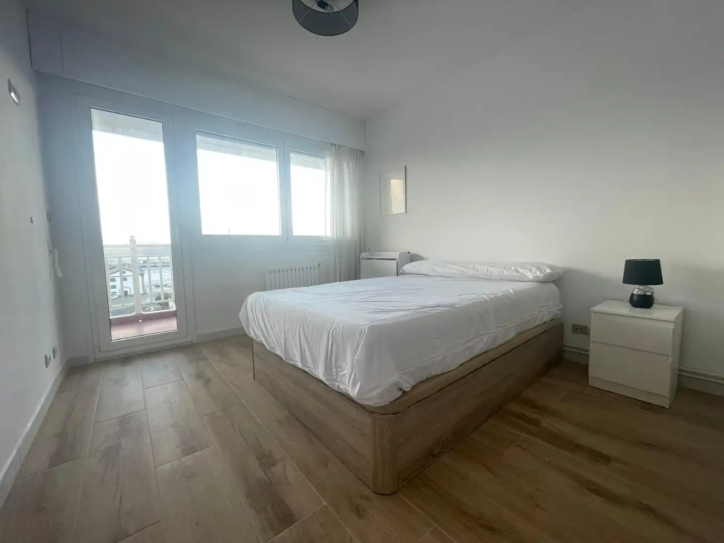 Bedroom of Apartments for rent in Ferrol  with Heating, Furnished and Oven