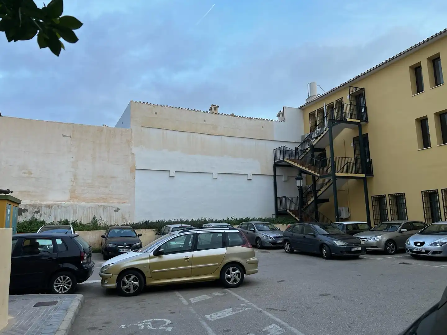 Vista exterior de Casa adosada en venda en Vélez-Málaga amb Aire condicionat i Terrassa