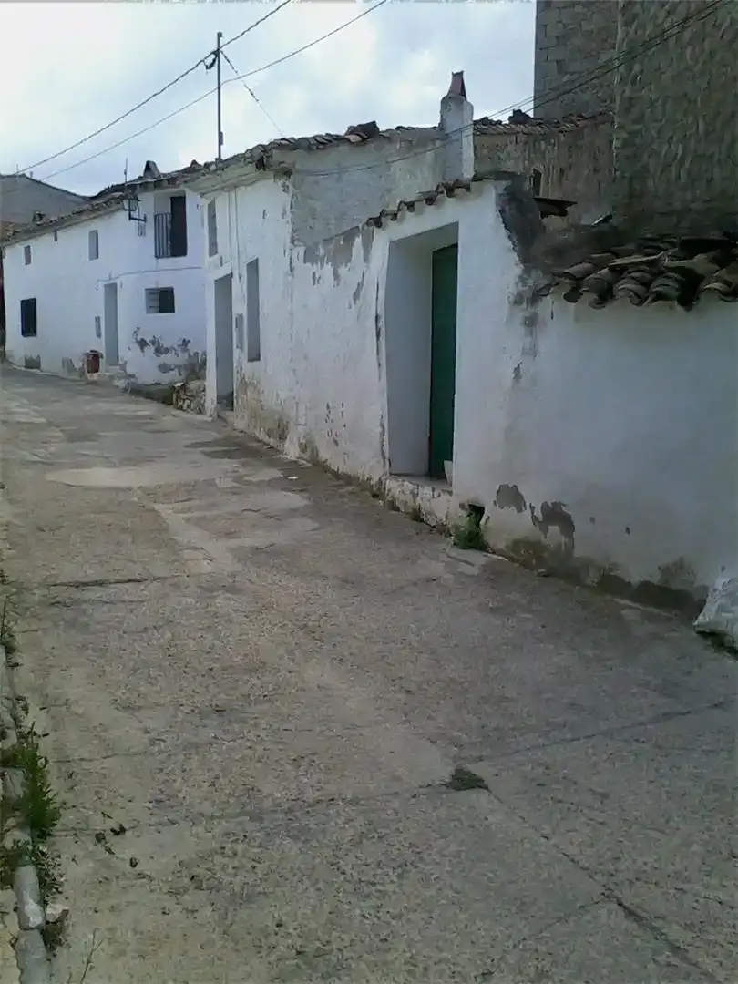 Vista exterior de Dúplex en venda en Abejuela amb Traster, Rentadora i Microones