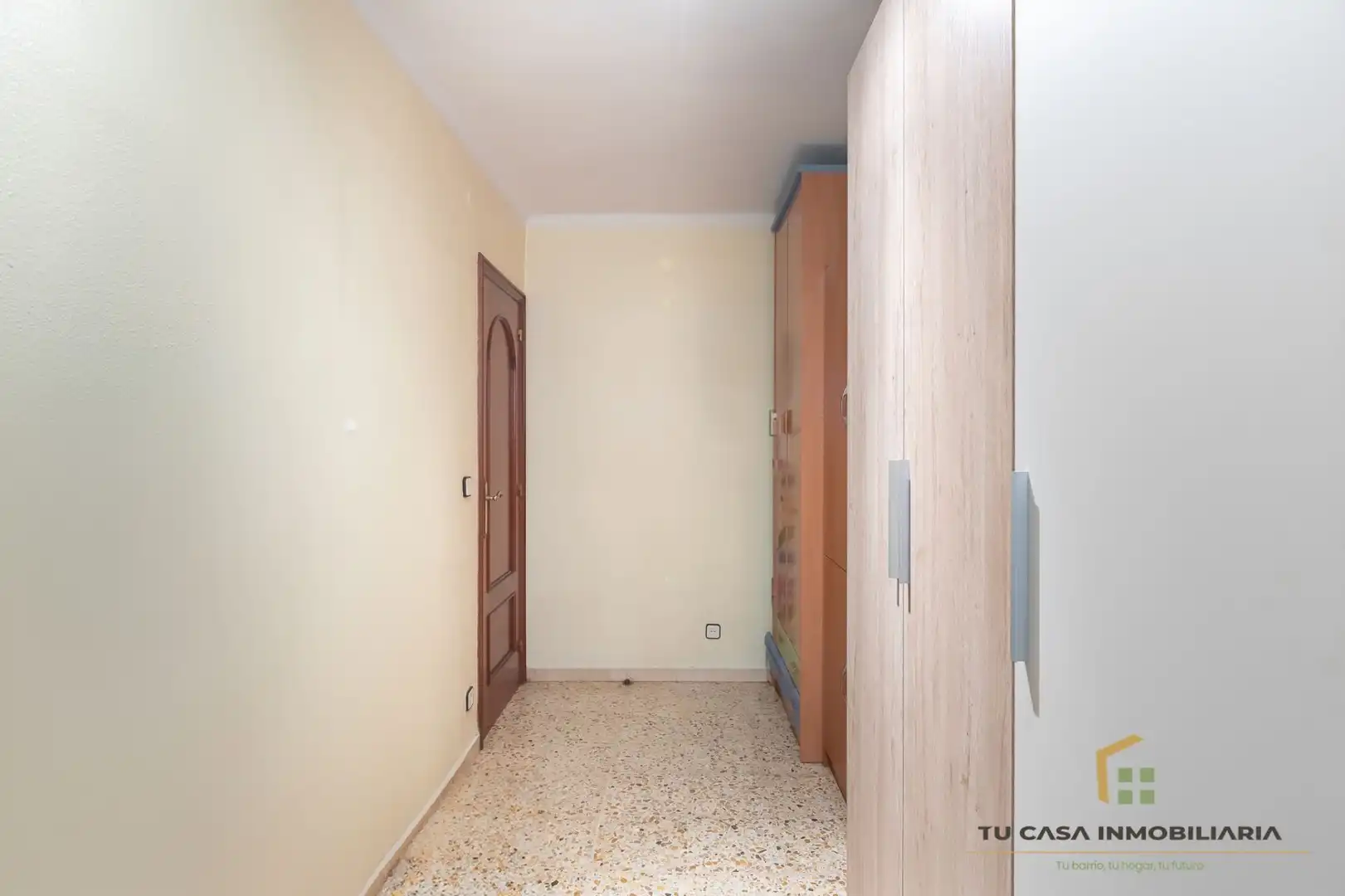 Wohnung zum Verkauf in Badalona mit Klimaanlage, Heizung und Möbliert