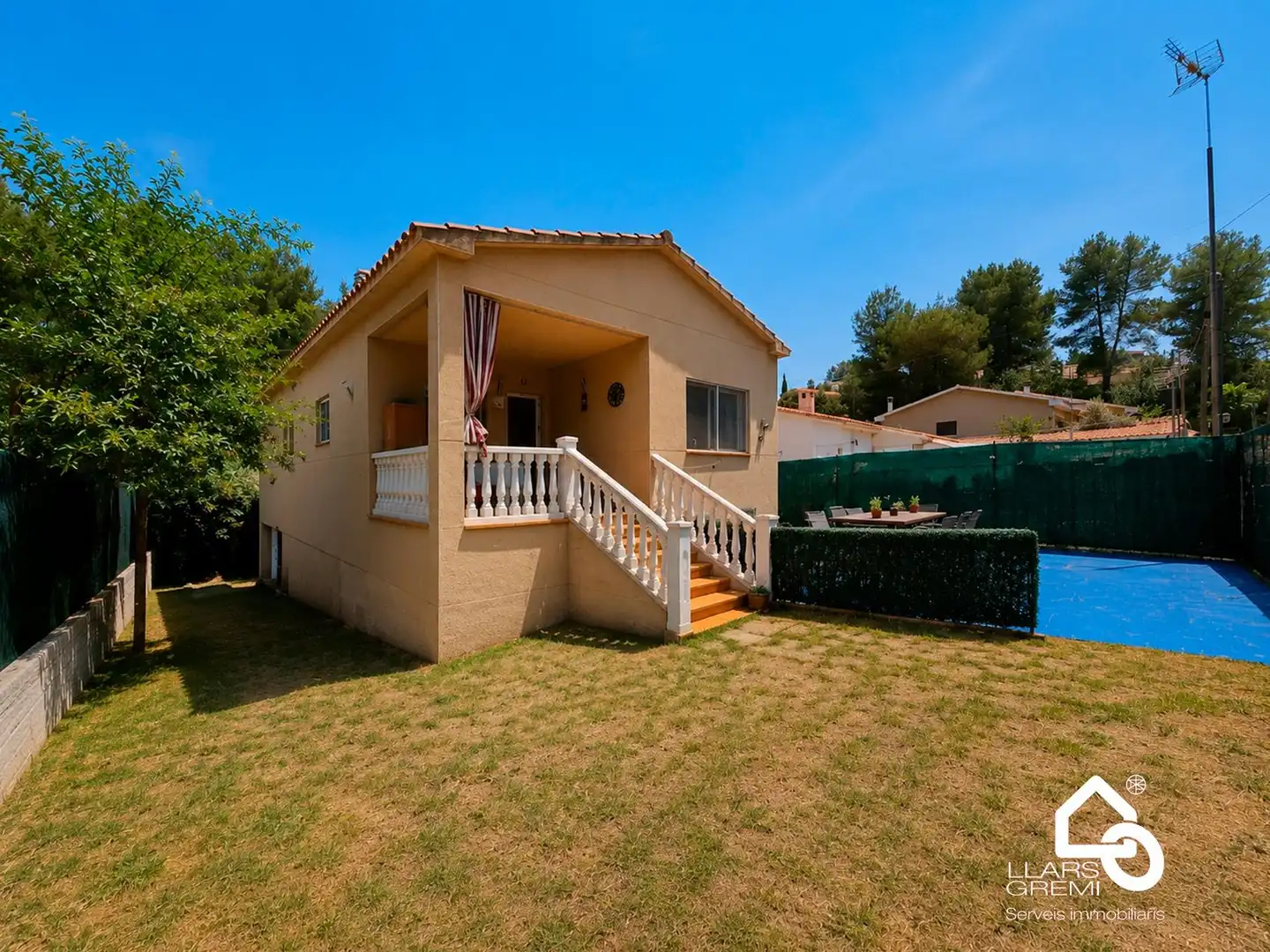 Vista exterior de Casa o xalet en venda en Cabrera d'Anoia amb Calefacció, Jardí privat i Terrassa