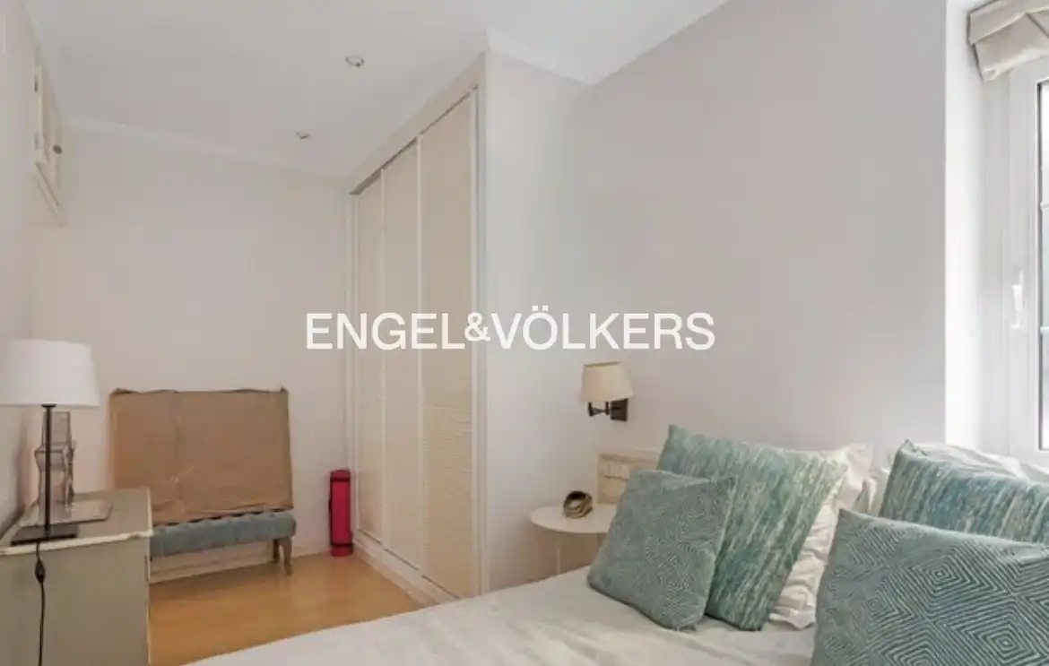 Schlafzimmer von Wohnung zum Verkauf in Madrid mit Klimaanlage und Heizung