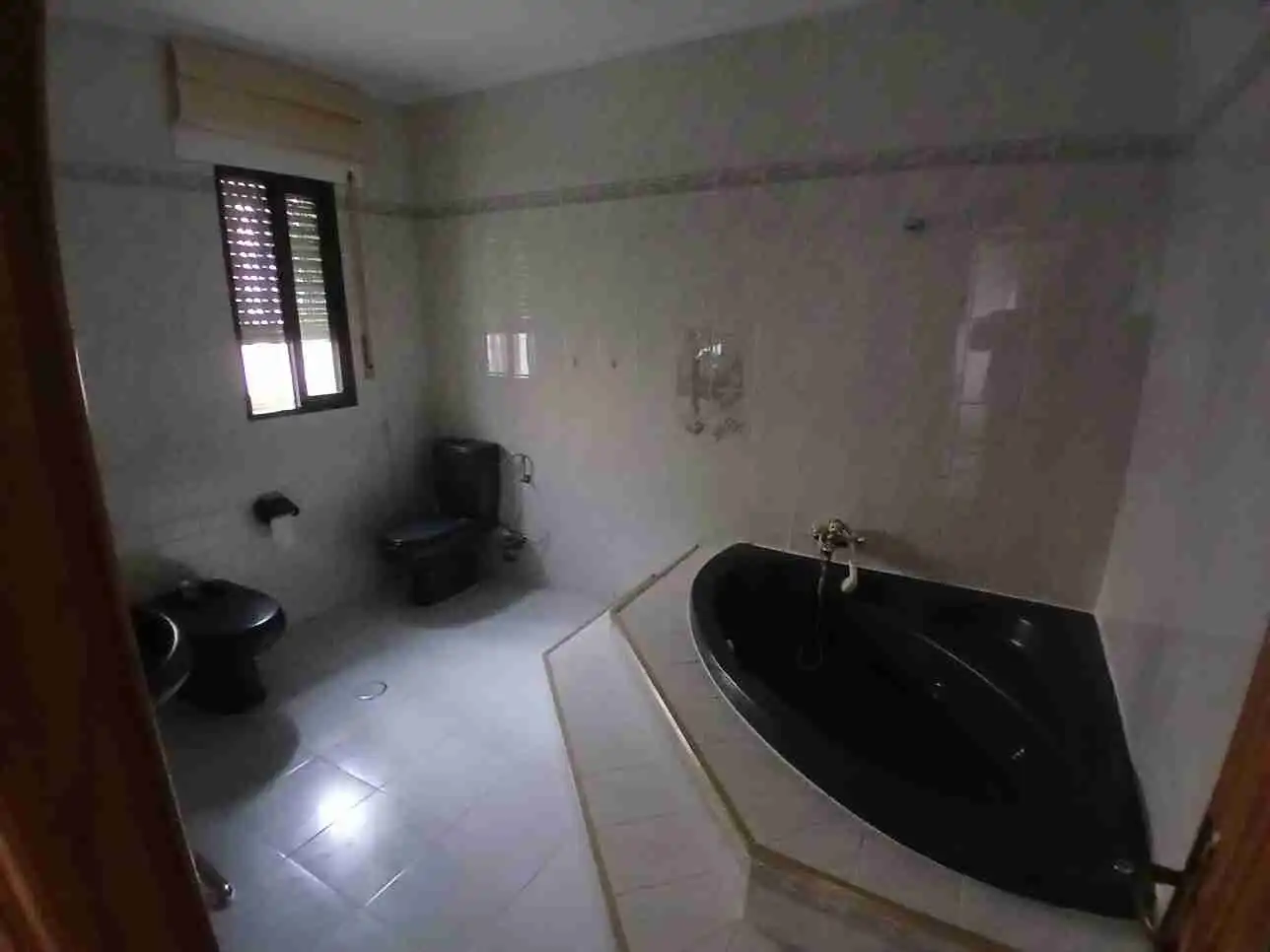 Bany de Casa o xalet en venda en Segovia amb Calefacció, Jardí privat i Terrassa