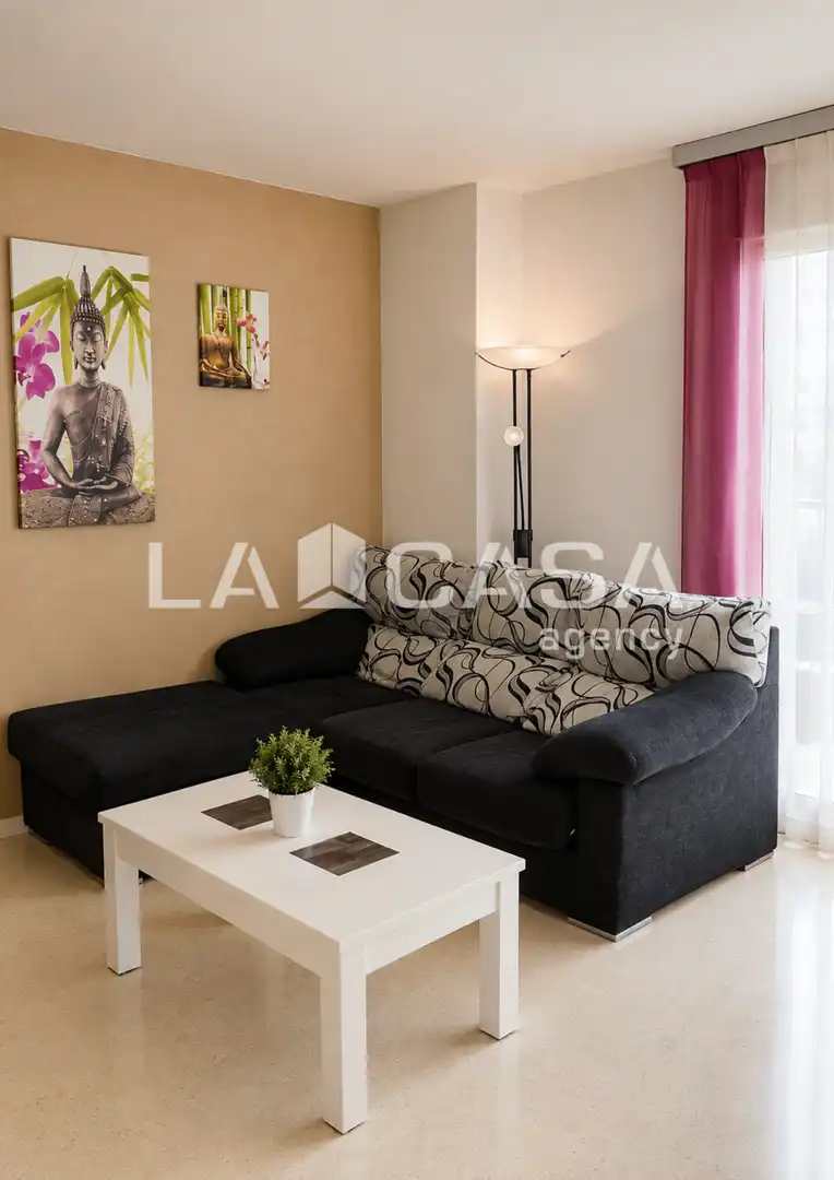 Sala de estar de Piso en venta en Badalona con Terraza, Trastero y Balcón