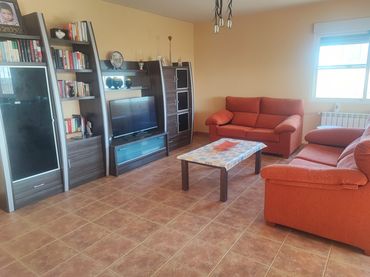 Detached house with pool for sale in Méntrida