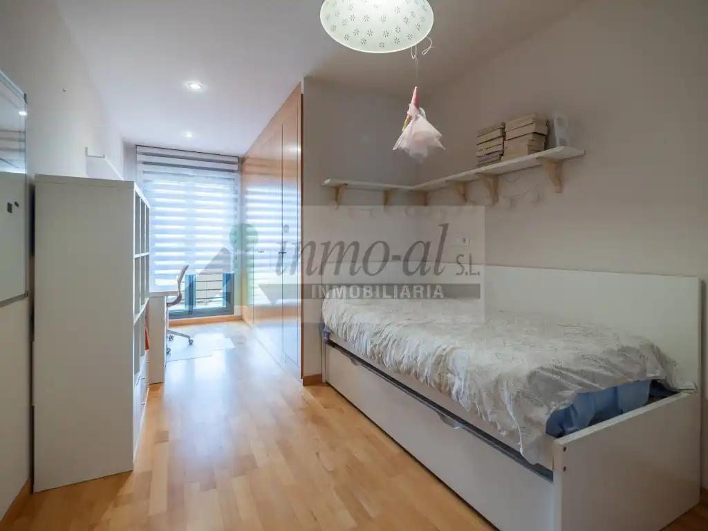 Habitación de Casa adosada en venta en Almazora / Almassora