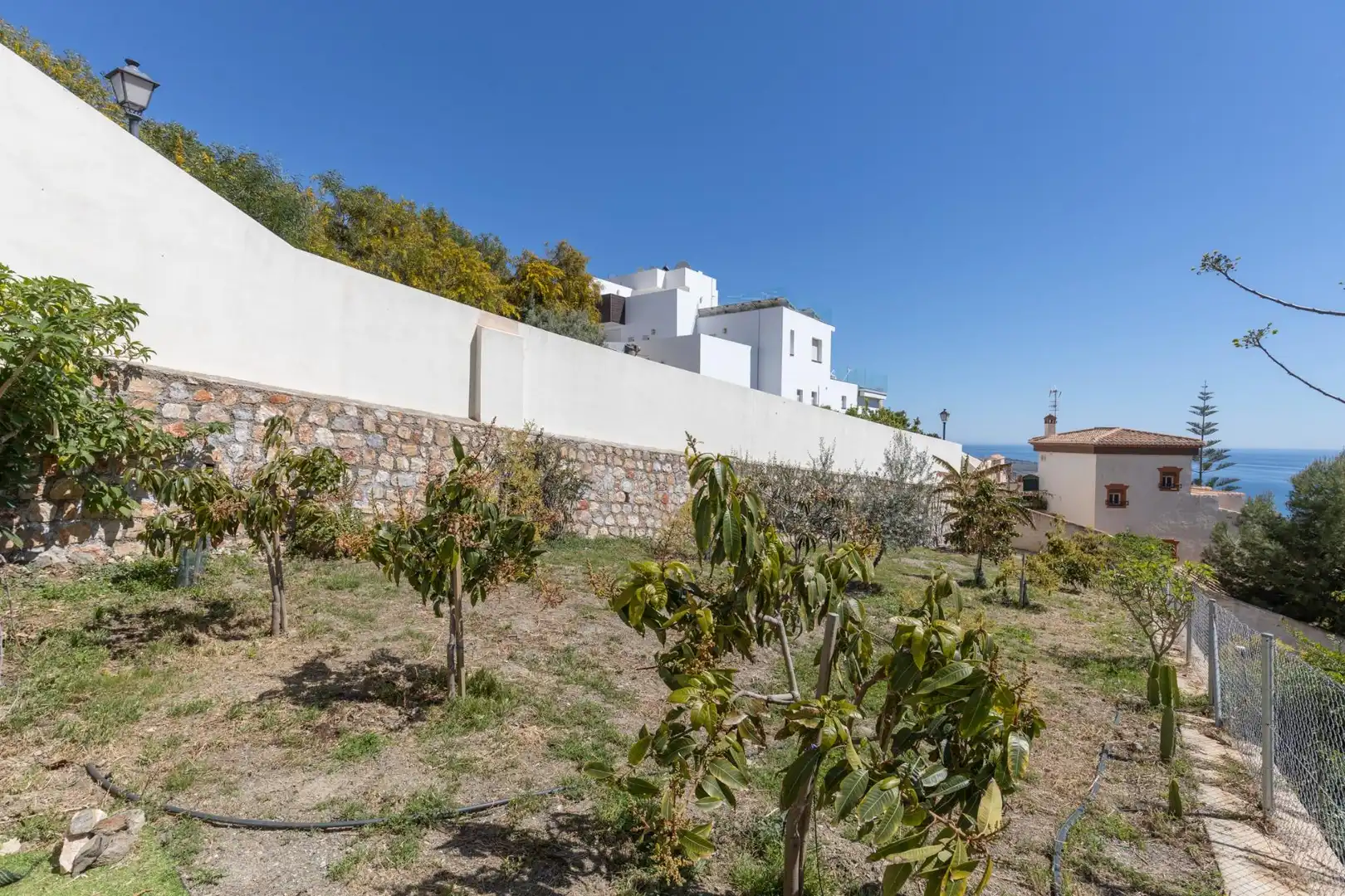 Jardí de Casa o xalet en venda en Salobreña amb Aire condicionat, Jardí privat i Piscina