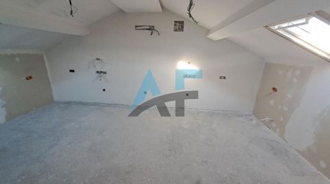 Casa con finca para reformar en Eiroas, centro urbano de Ourense