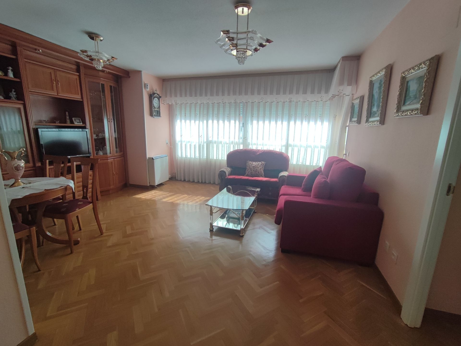 Wohnzimmer von Wohnungen zum Verkauf in  Madrid Capital mit Klimaanlage, Heizung und Parkett