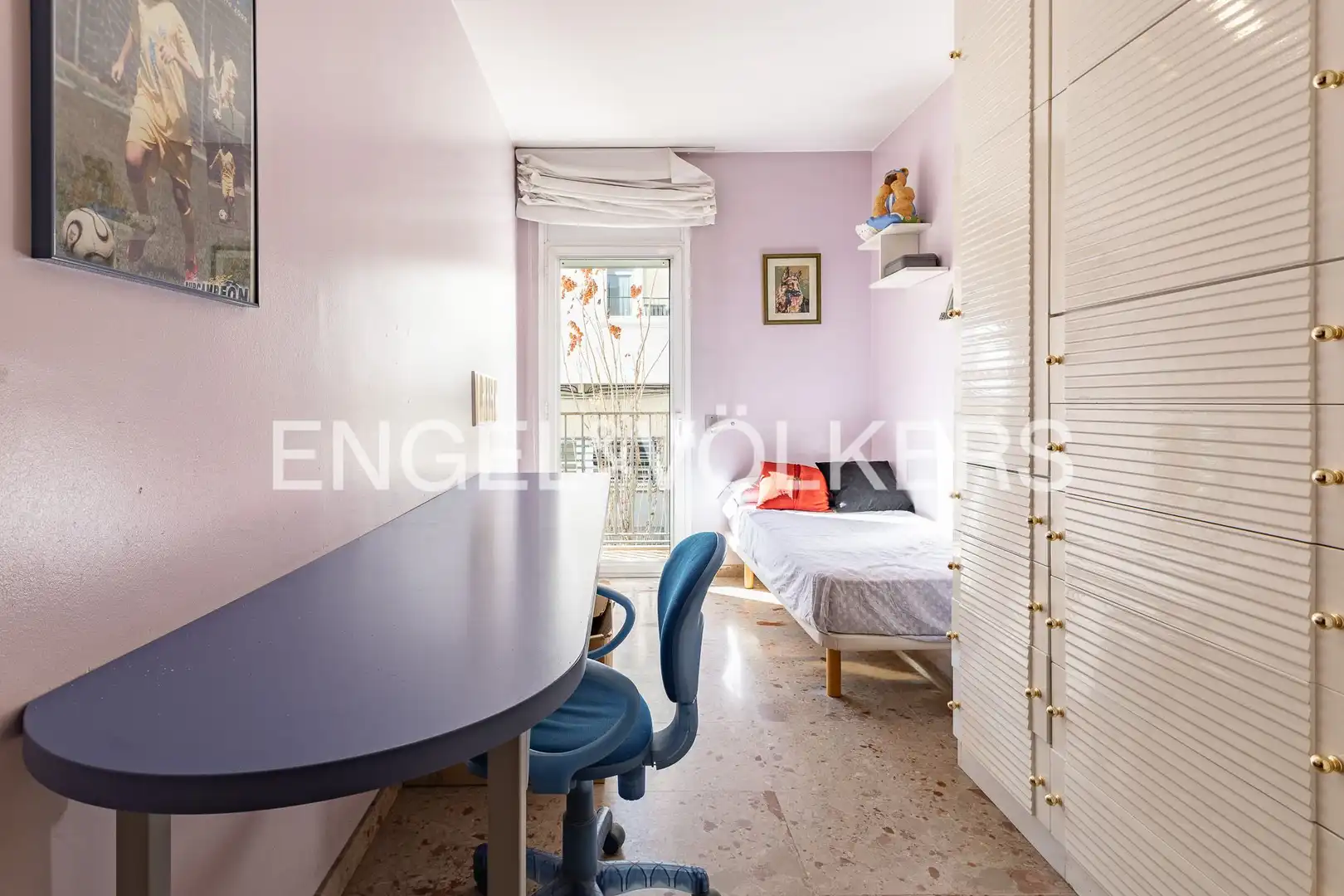 Habitación de Piso en venta en Terrassa con Aire acondicionado, Calefacción y Terraza