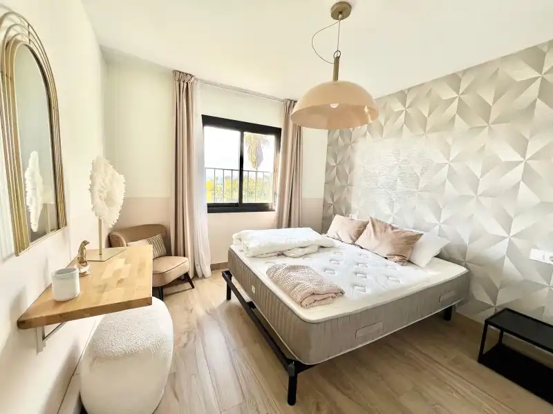 Bedroom of Flat for sale in Mijas  with Air Conditioner, Terrace and Swimming Pool