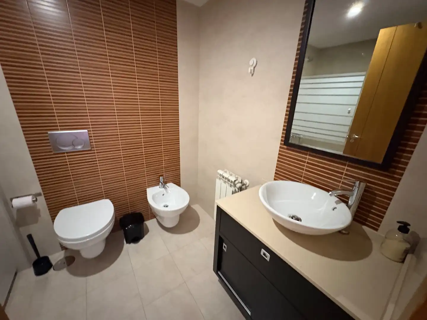 Baño de Piso de alquiler en Narón con Calefacción, Trastero y Amueblado