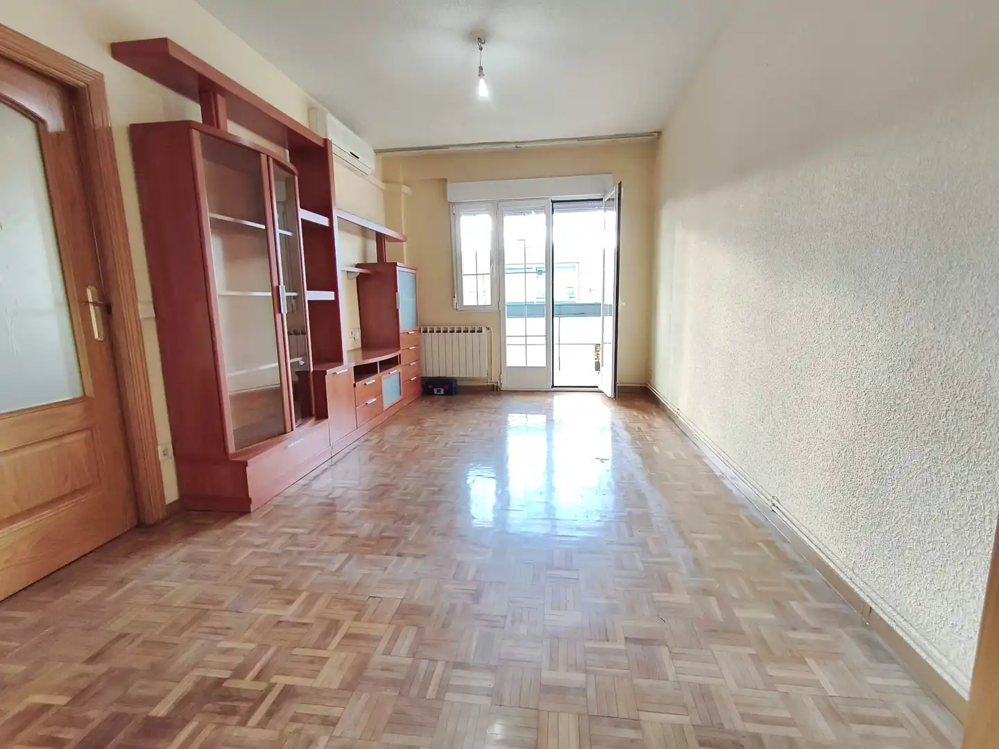 Sala de estar de Piso en venta en Alcorcón con Aire acondicionado, Calefacción y Terraza