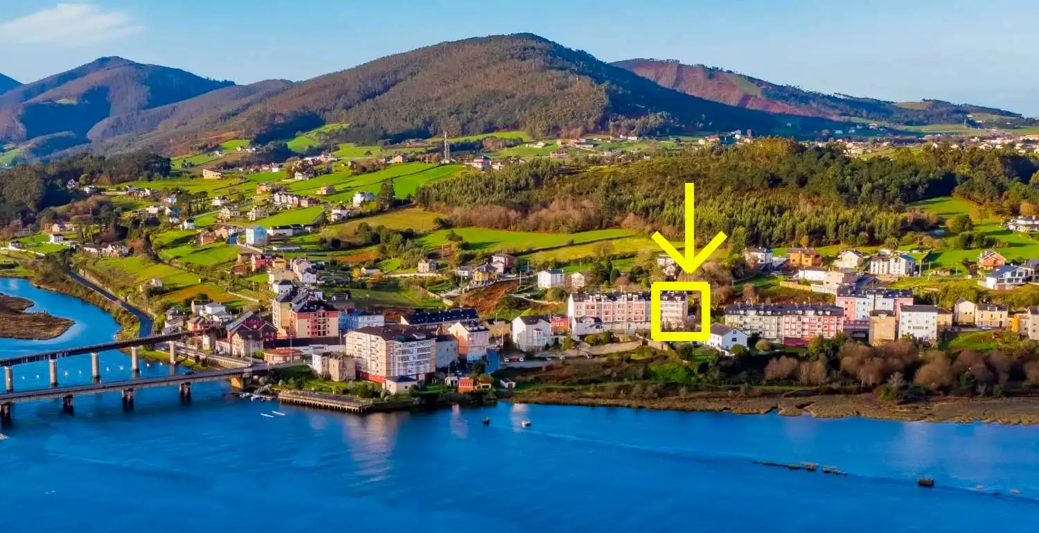 Außenansicht von Wohnung zum Verkauf in Coaña mit Heizung