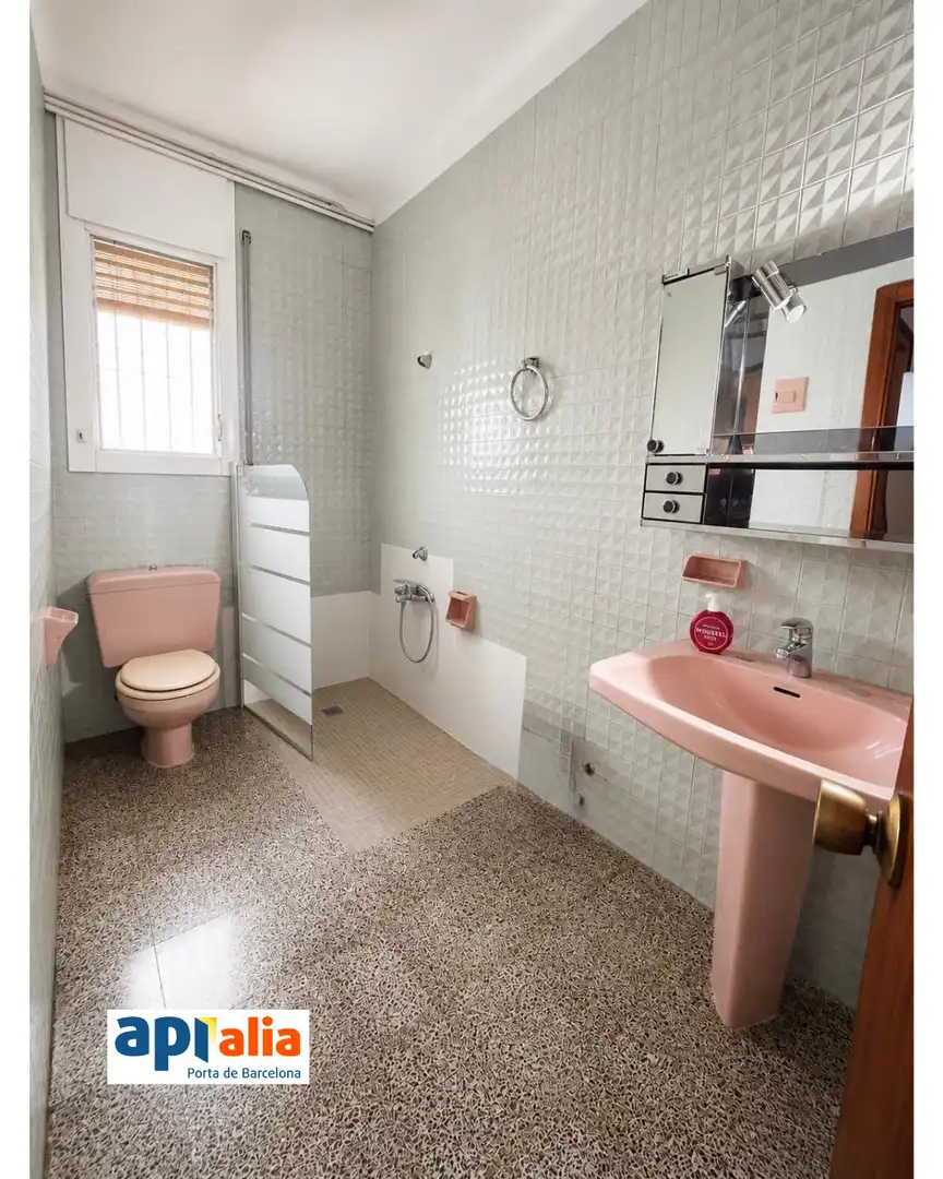 Badezimmer von Wohnung zum Verkauf in Sant Feliu de Llobregat mit Heizung, Privatgarten und Abstellraum