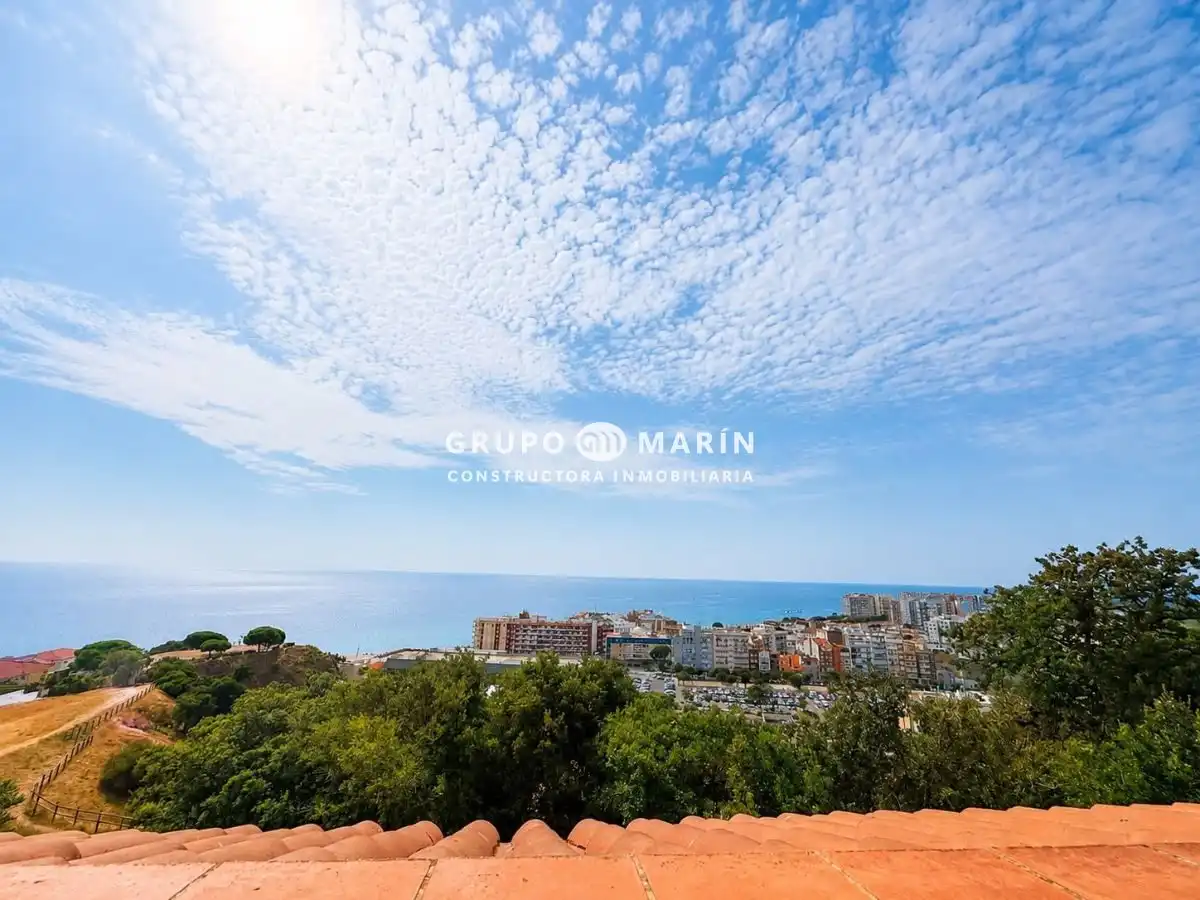Vista exterior de Piso en venta en Blanes con Calefacción, Terraza y Balcón