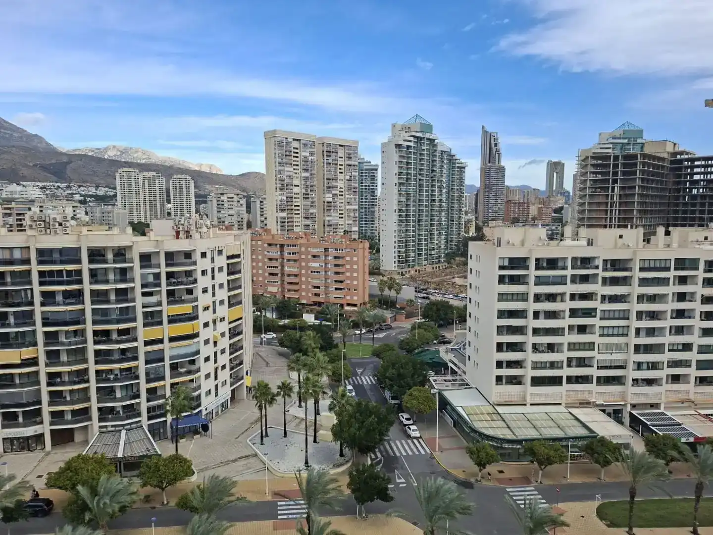 Vista exterior de Ático en venta en Villajoyosa / La Vila Joiosa con Aire acondicionado, Terraza y Piscina