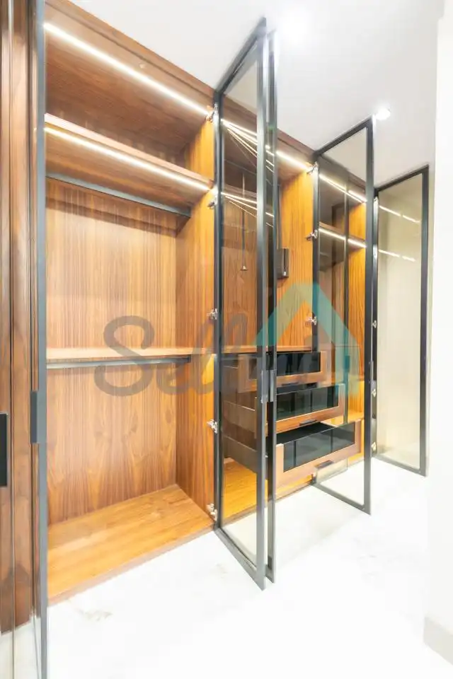Habitación de Piso en venta en Oviedo  con Calefacción, Trastero y Balcón