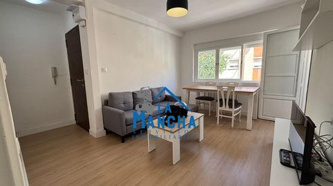 Foto 2 von Wohnung zur Miete in Hermanos Falcó, Albacete Capital